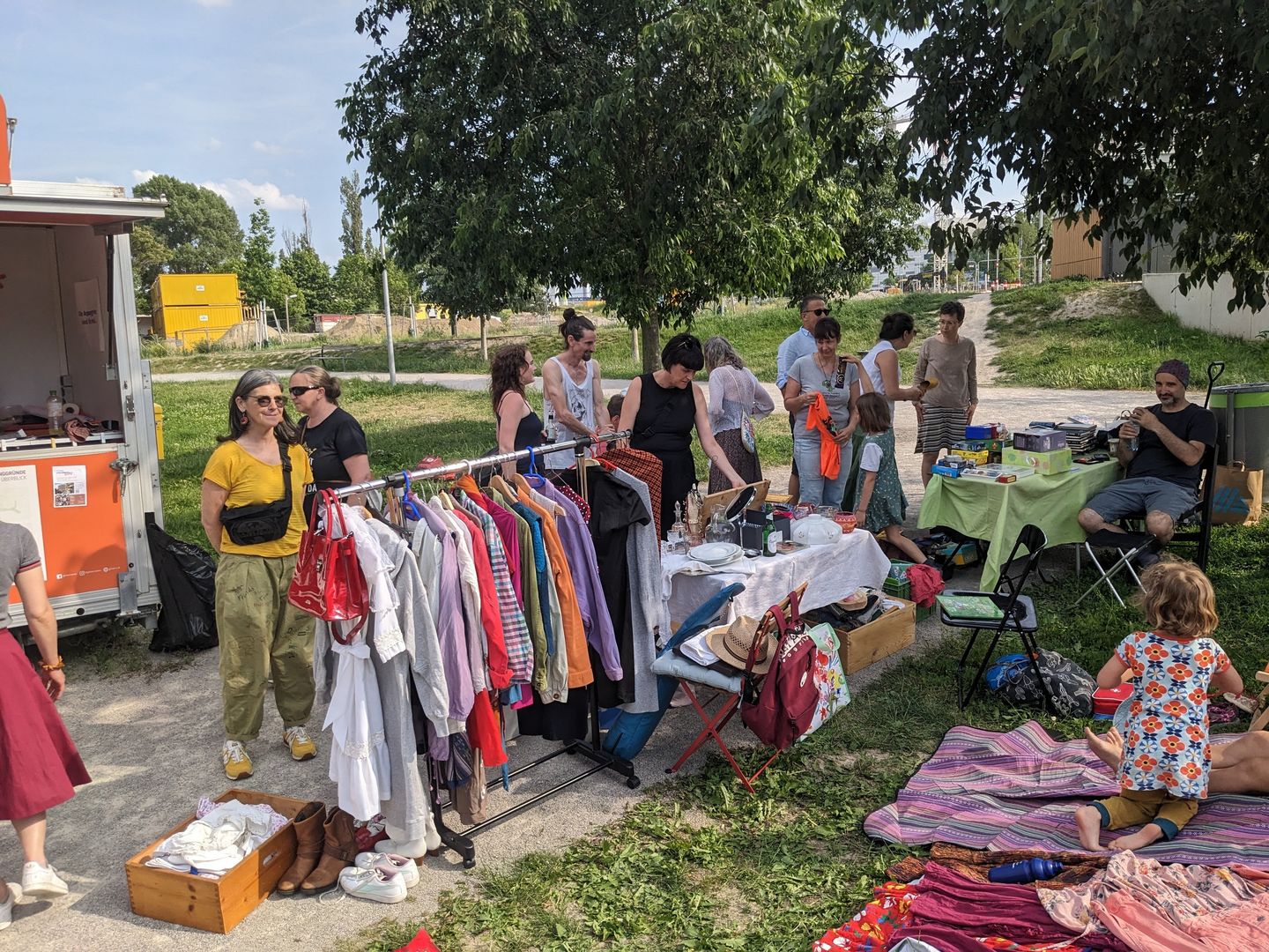 Nachbarschatz – Flohmarkt © GB*