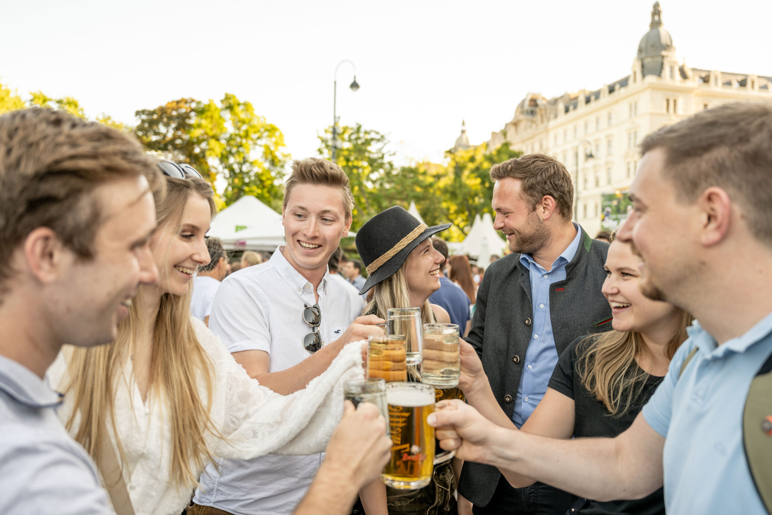 Mitfeiern: Waldviertel zu Gast am Heldenplatz