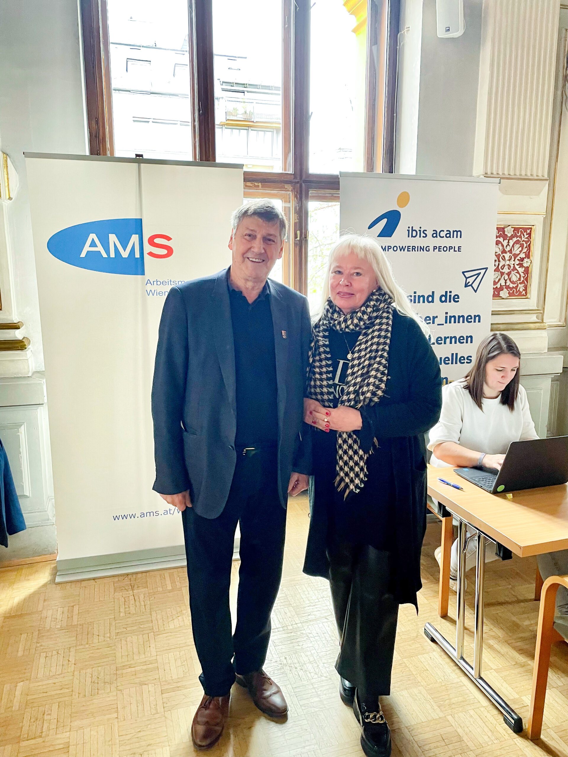 Arbeitssuche einmal anders: Großer Erfolg beim Job-Speed-Dating