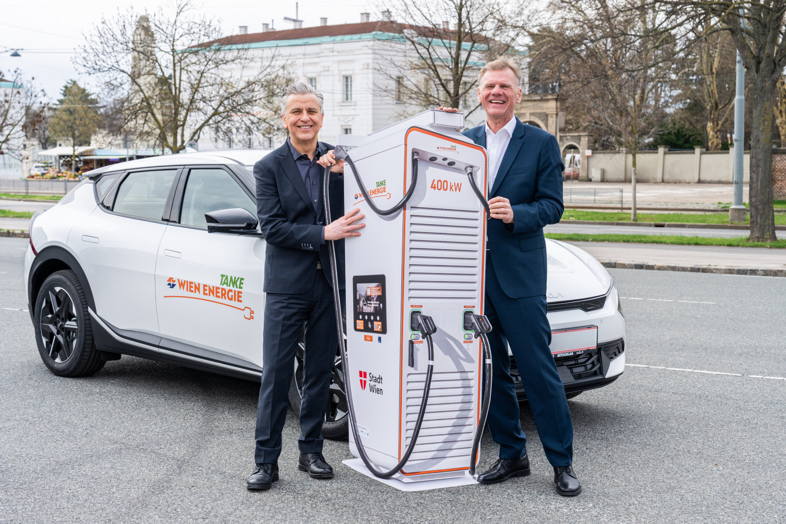 Voller Strom voraus: Wien Energie baut vier neue Schnellladeparks